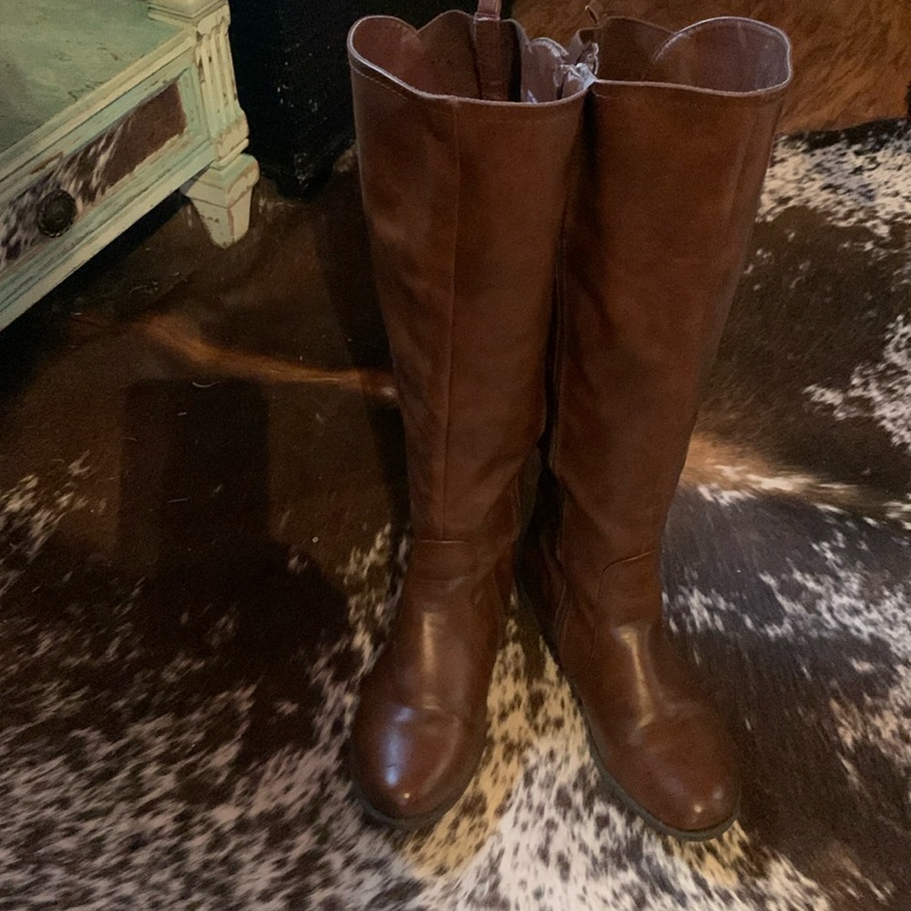 Montage-93 knee high boots